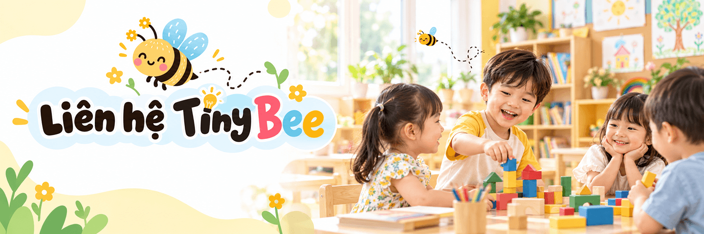 Các bé vui chơi cùng nhau trong lớp học